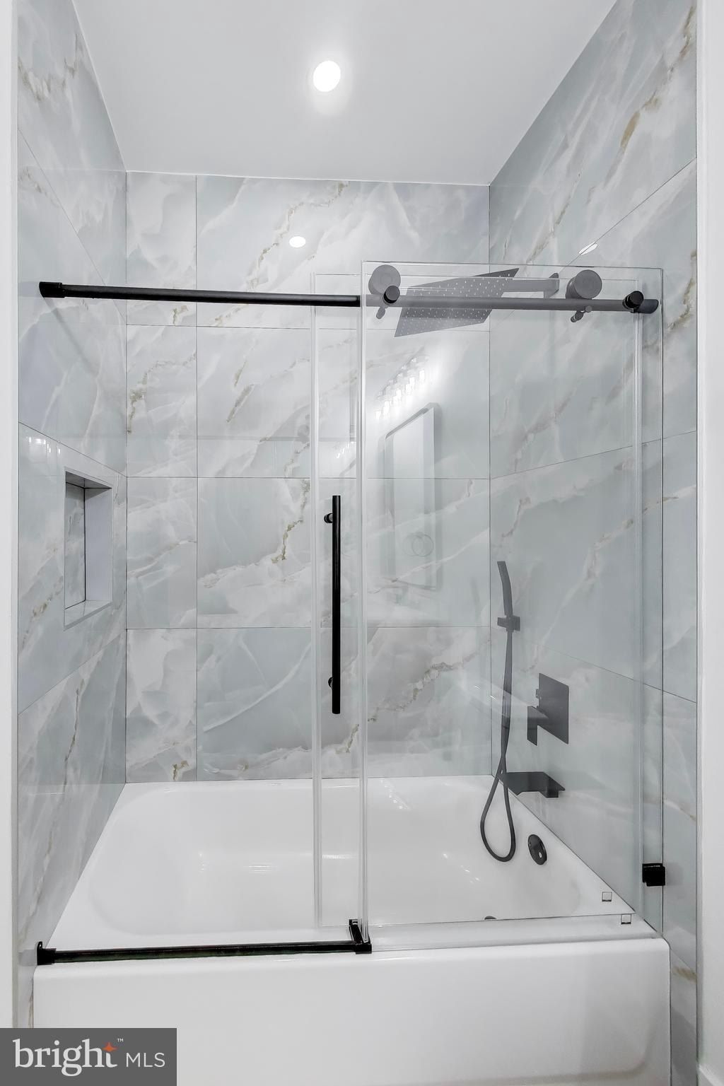 6634 Davis Ford Road. Manassas, VA 20111