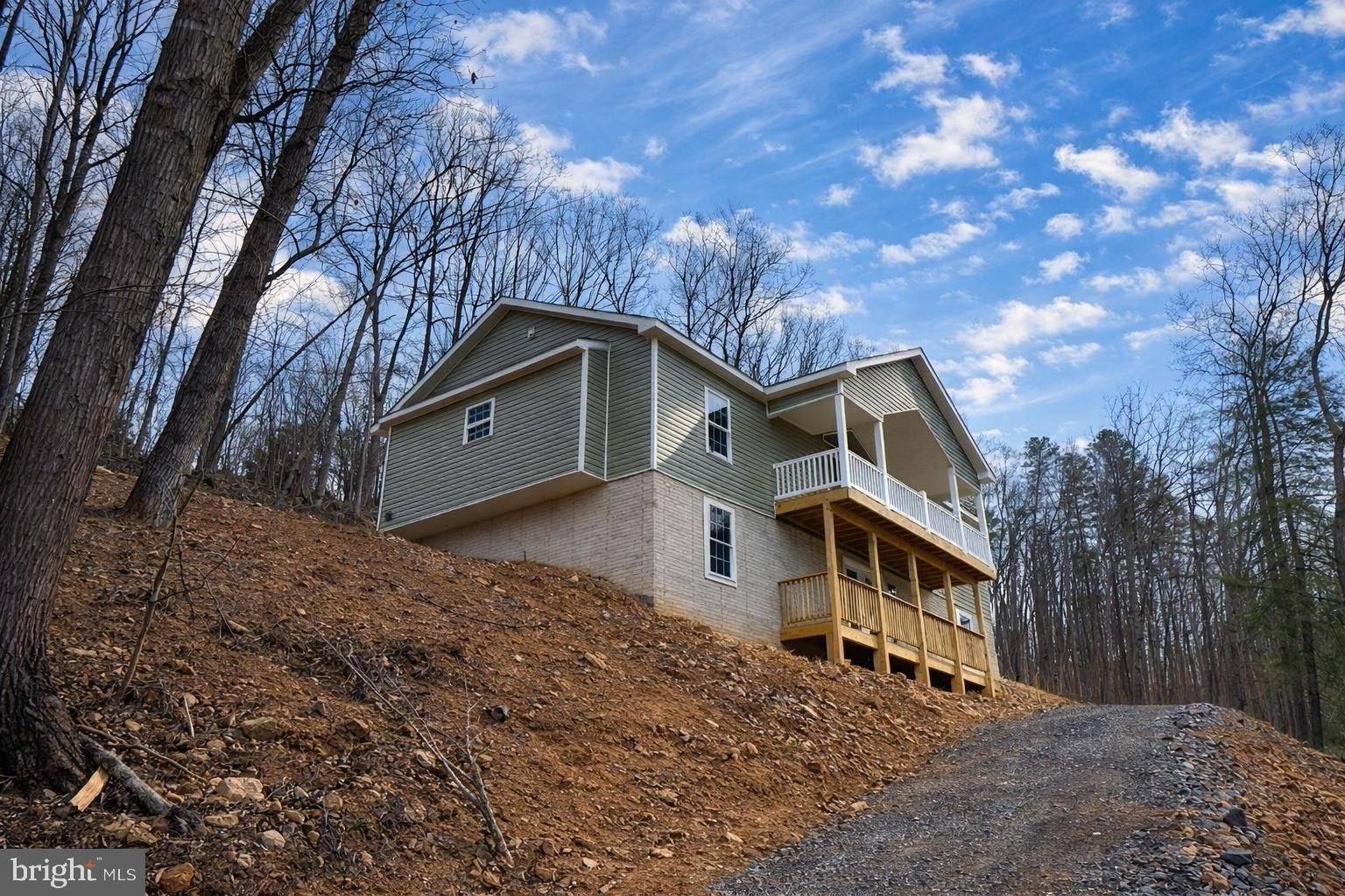 434 Old Oak Lane. Front Royal, VA 22630