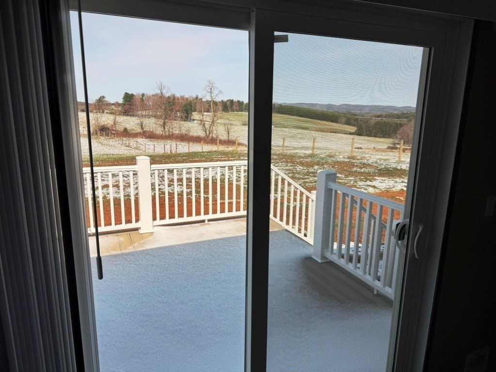 163 Indian Valley Rd. Dugspur, VA 24325