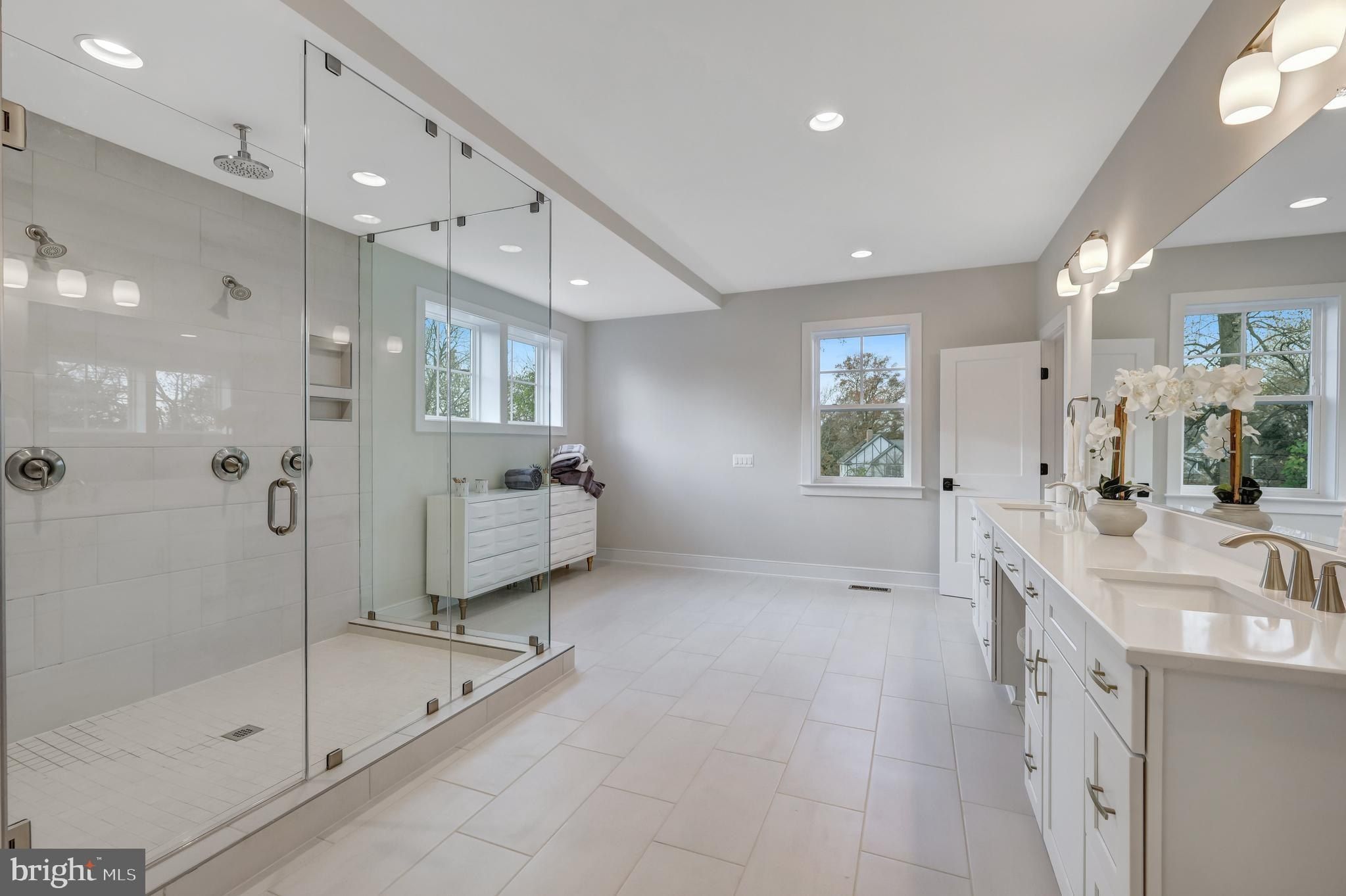 1429 Spring Vale Avenue. McLean, VA 22101