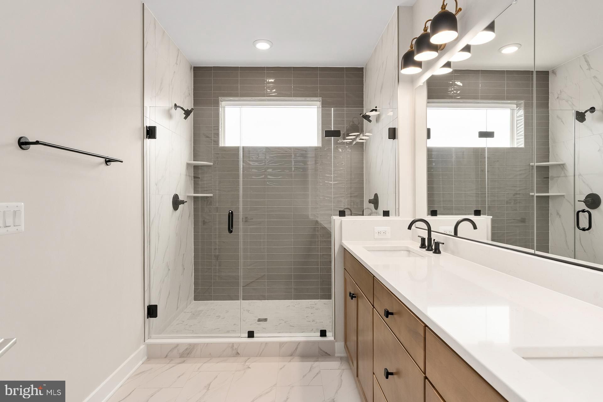 44582 Strabane Terrace. Ashburn, VA 20147