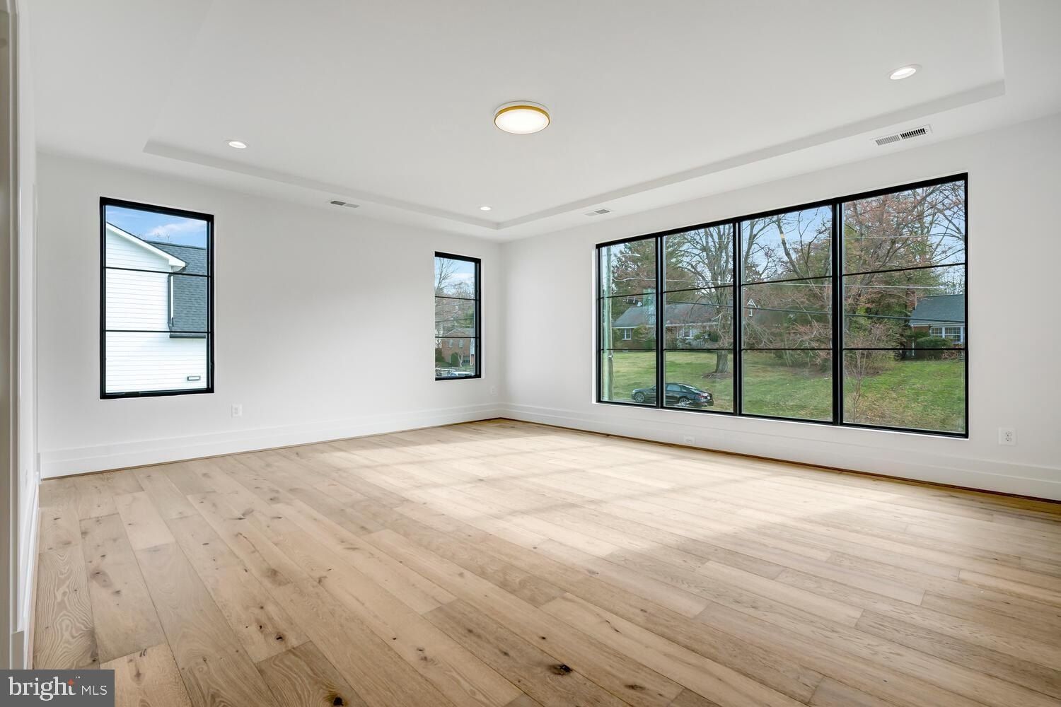 3946 N Dumbarton Street. McLean, VA 22101