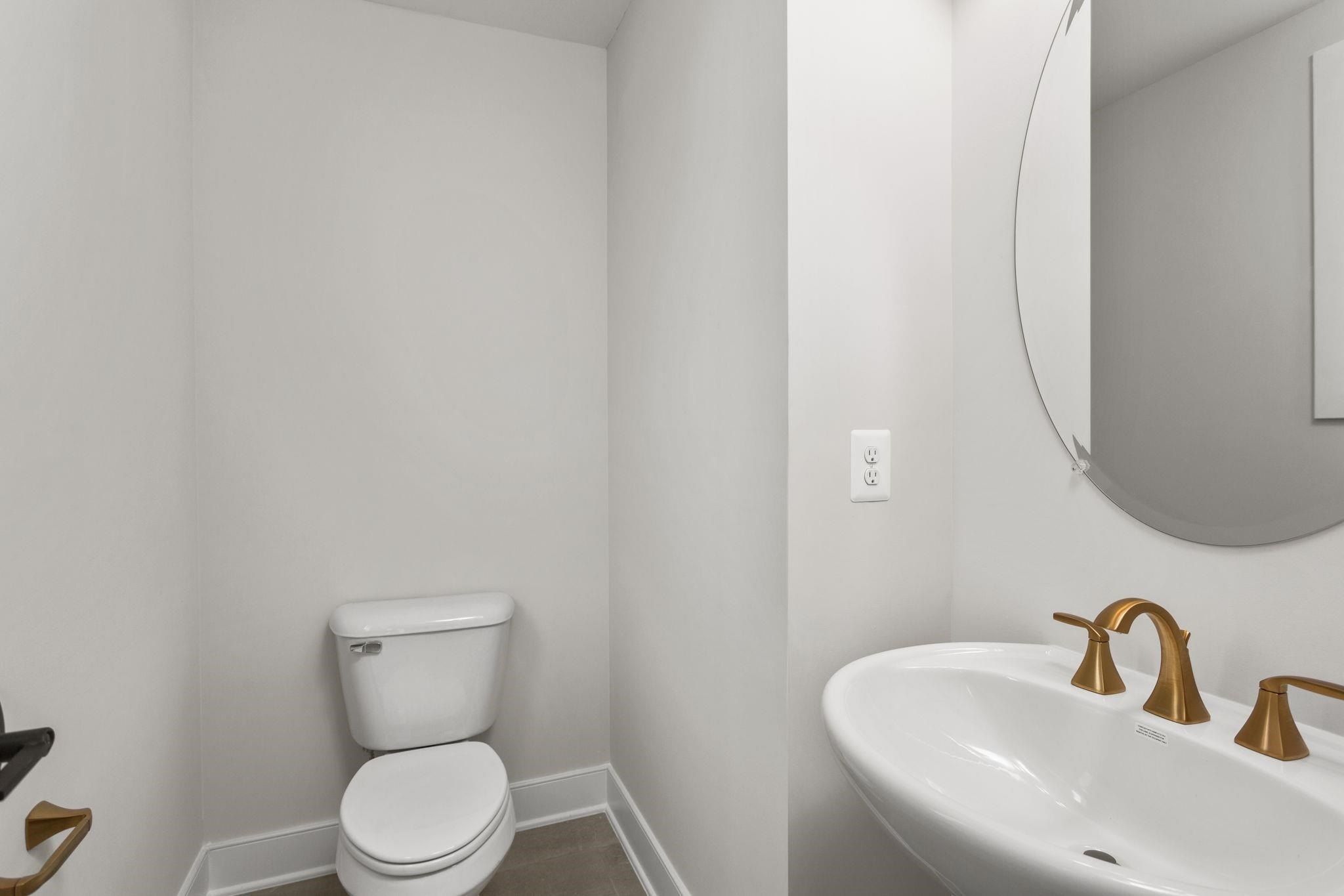 3251 Preston Shore Dr. Rockingham, VA 22801