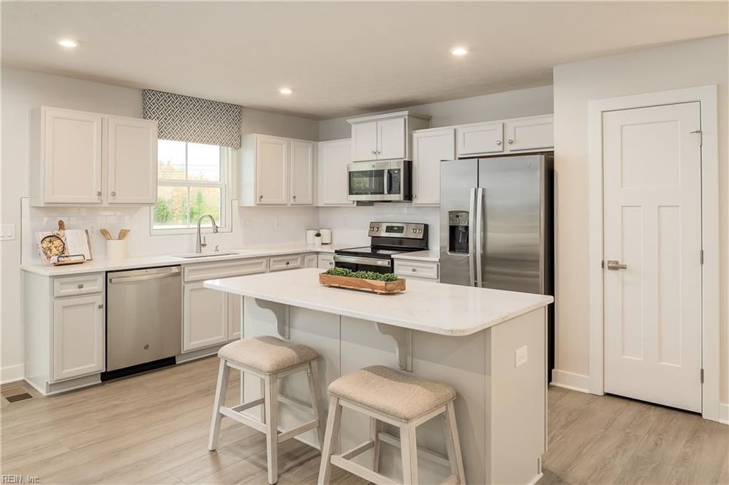 6423 Temple Lane. Toano, VA 23168