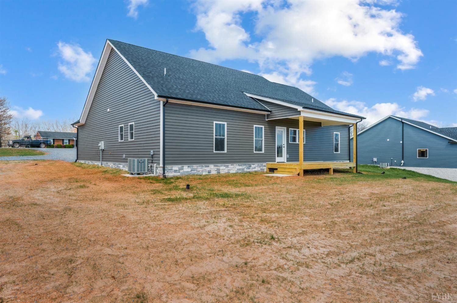 10578 Leesville Road. Lynch Station, VA 24571