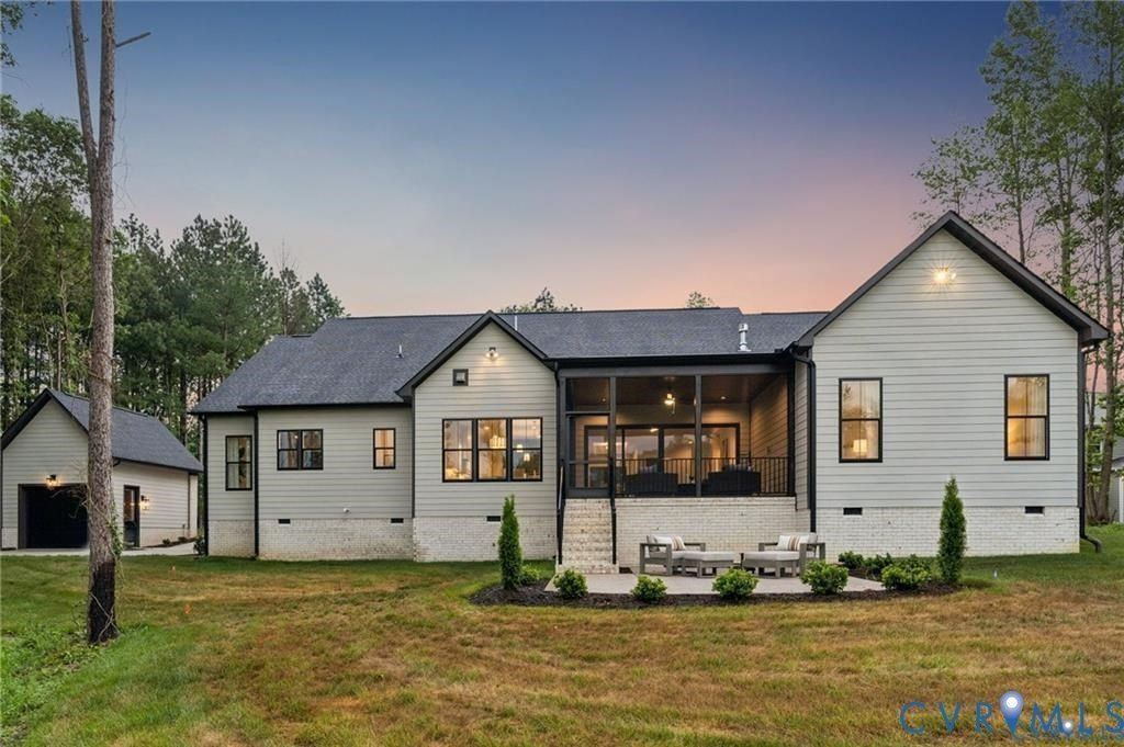 4900 Donner Court. Quinton, VA 23141