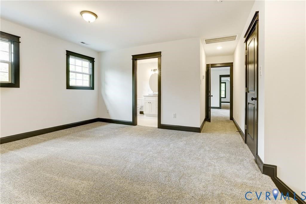 170 Glenmore Lane. Keswick, VA 22947