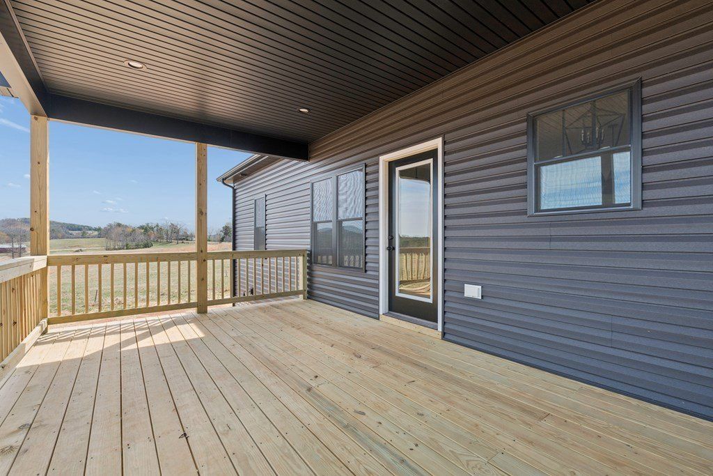 1155 Piney Mountain Road. Appomattox, VA 24522