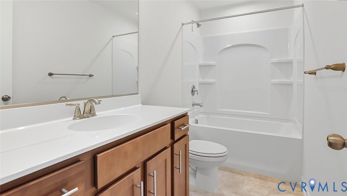 926 Scott Terrace. Richmond, VA 23227