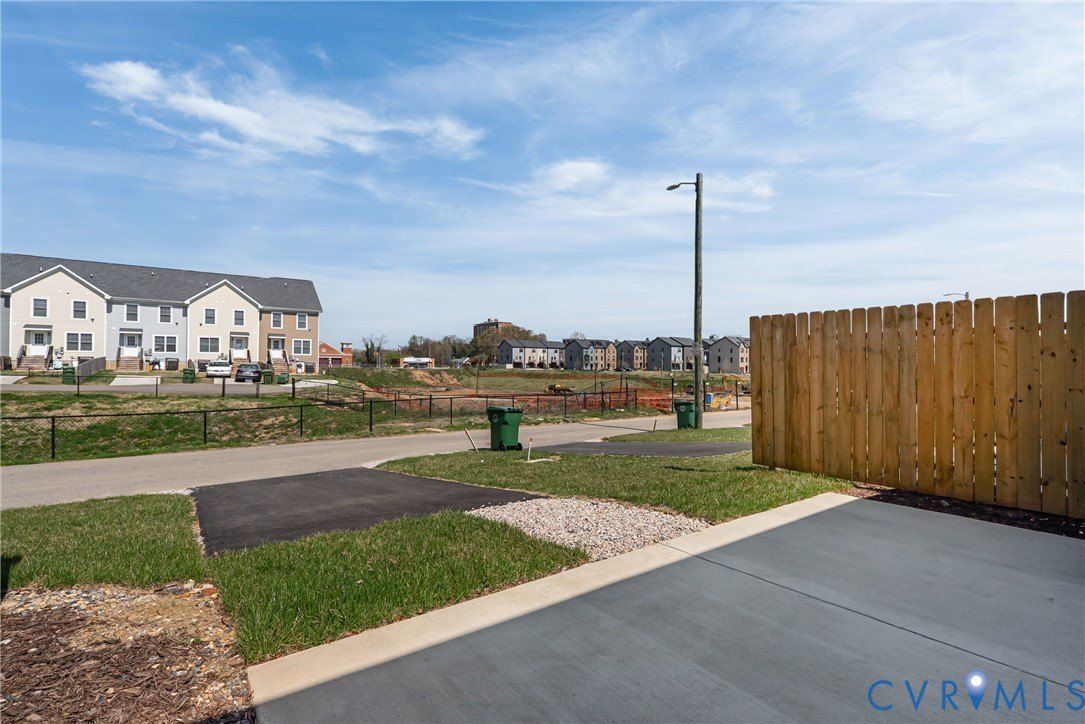 2213 Perry Street. Richmond, VA 23225