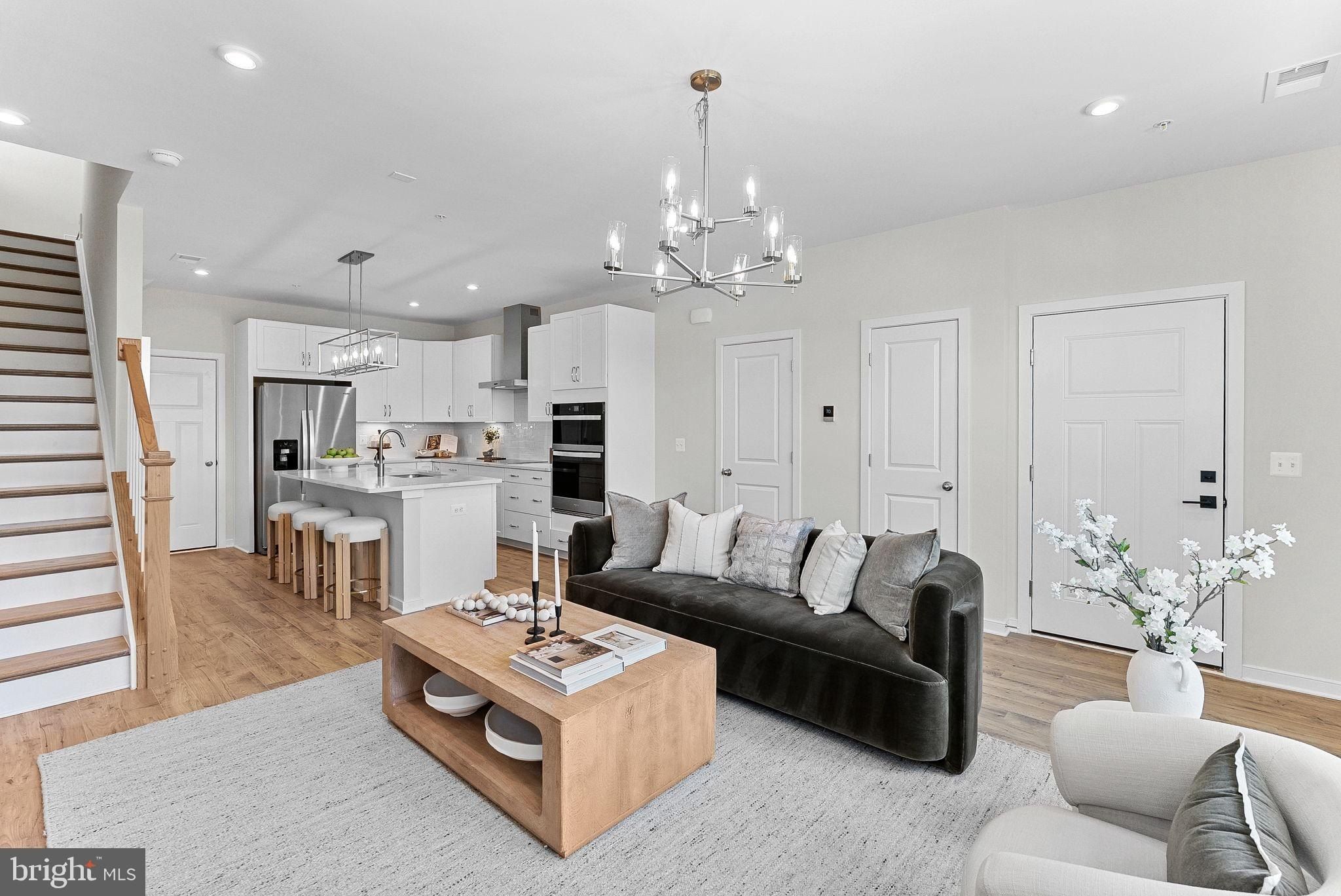 6 Sepia Square Unit Mo. Ashburn, VA 20147