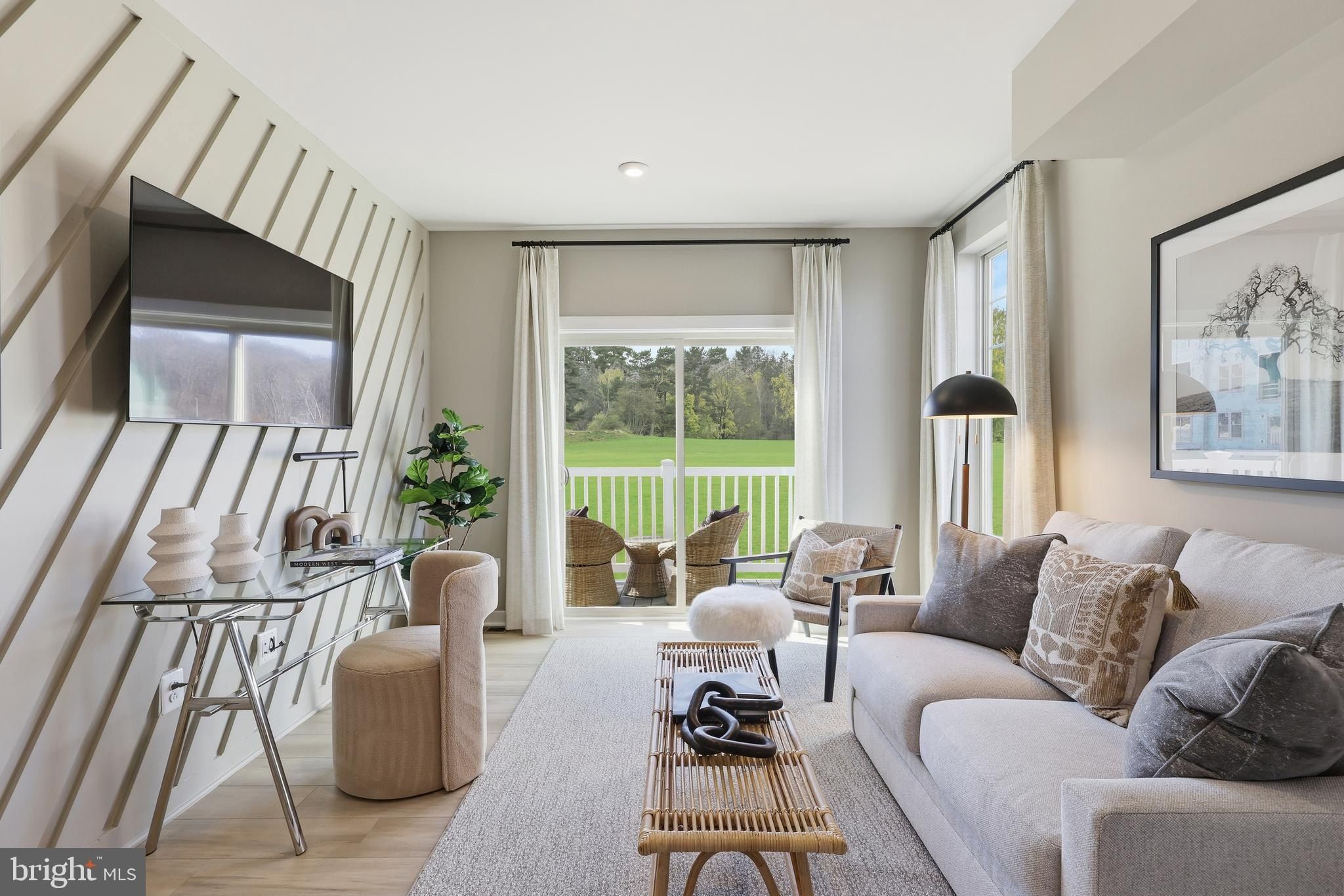 17636 Hawkins Way. Dumfries, VA 22026