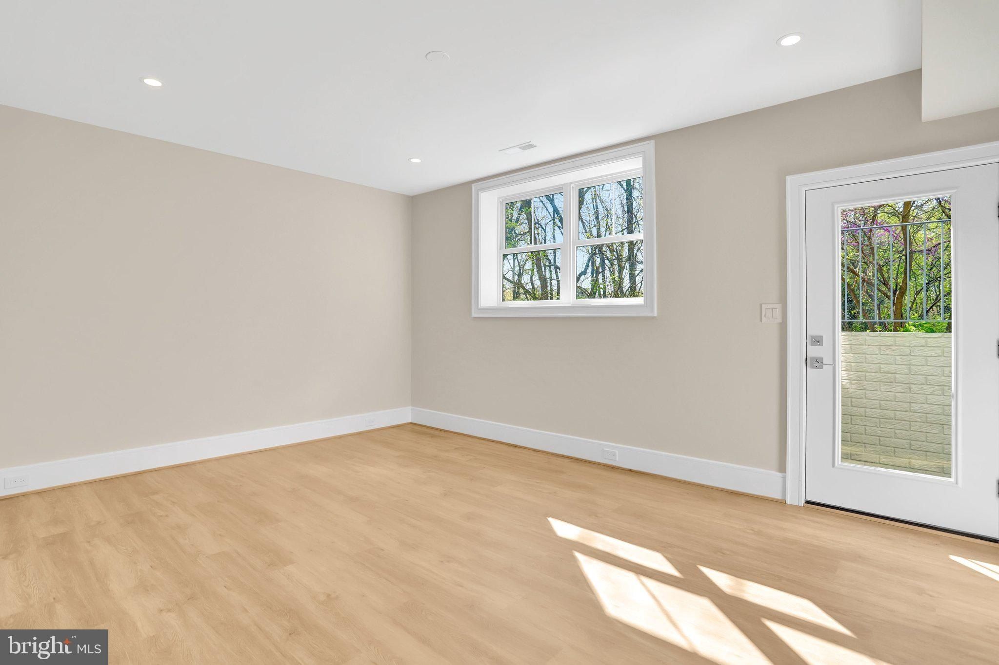 501 N Jefferson Street. Arlington, VA 22205