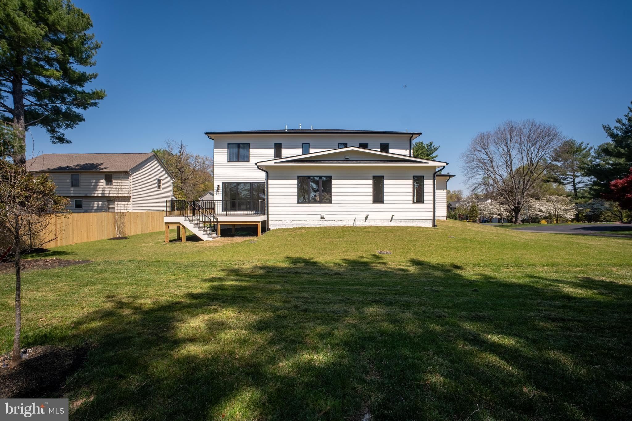 9420 Vernon Drive. Great Falls, VA 22066