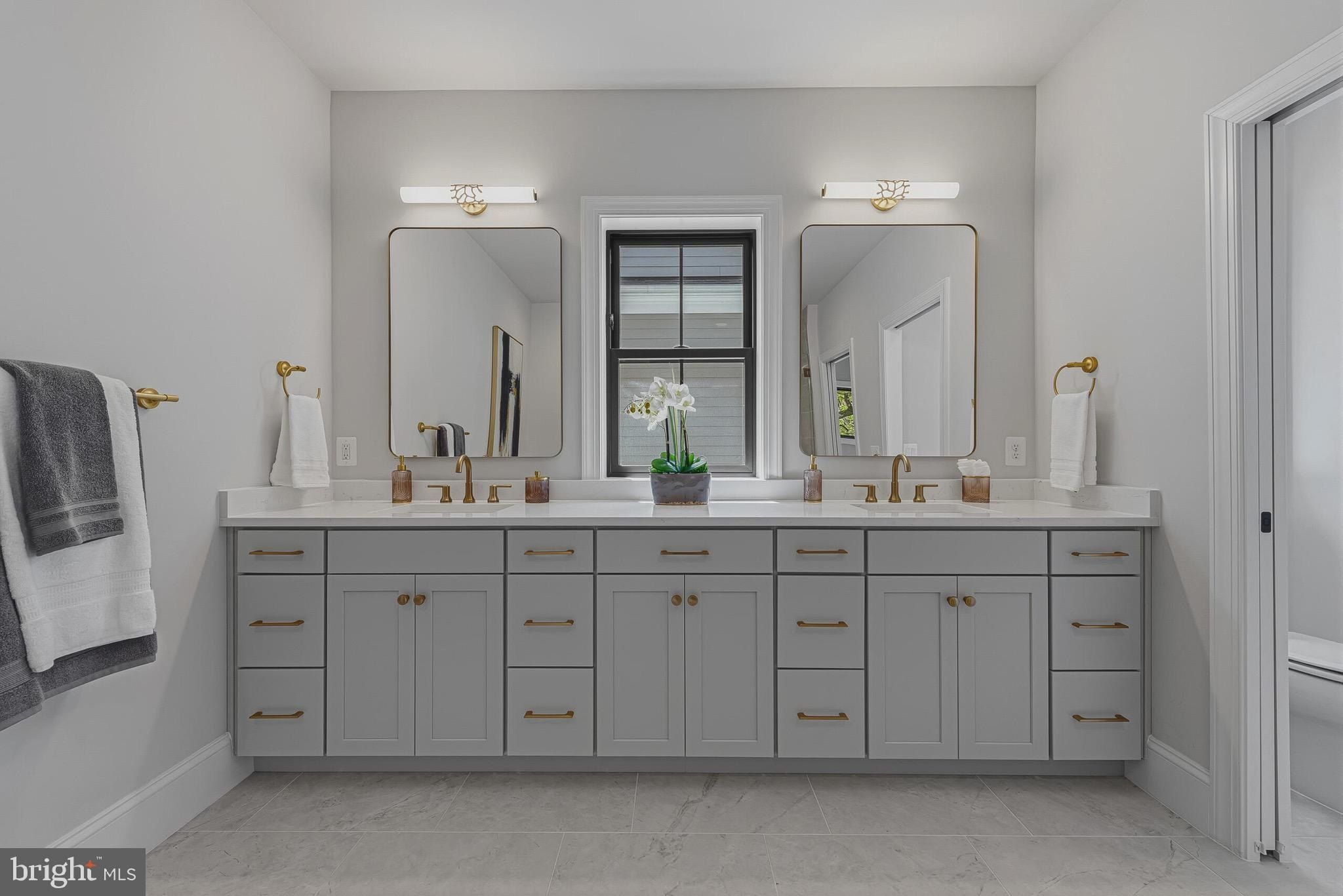 724 N Cleveland Street. Arlington, VA 22201