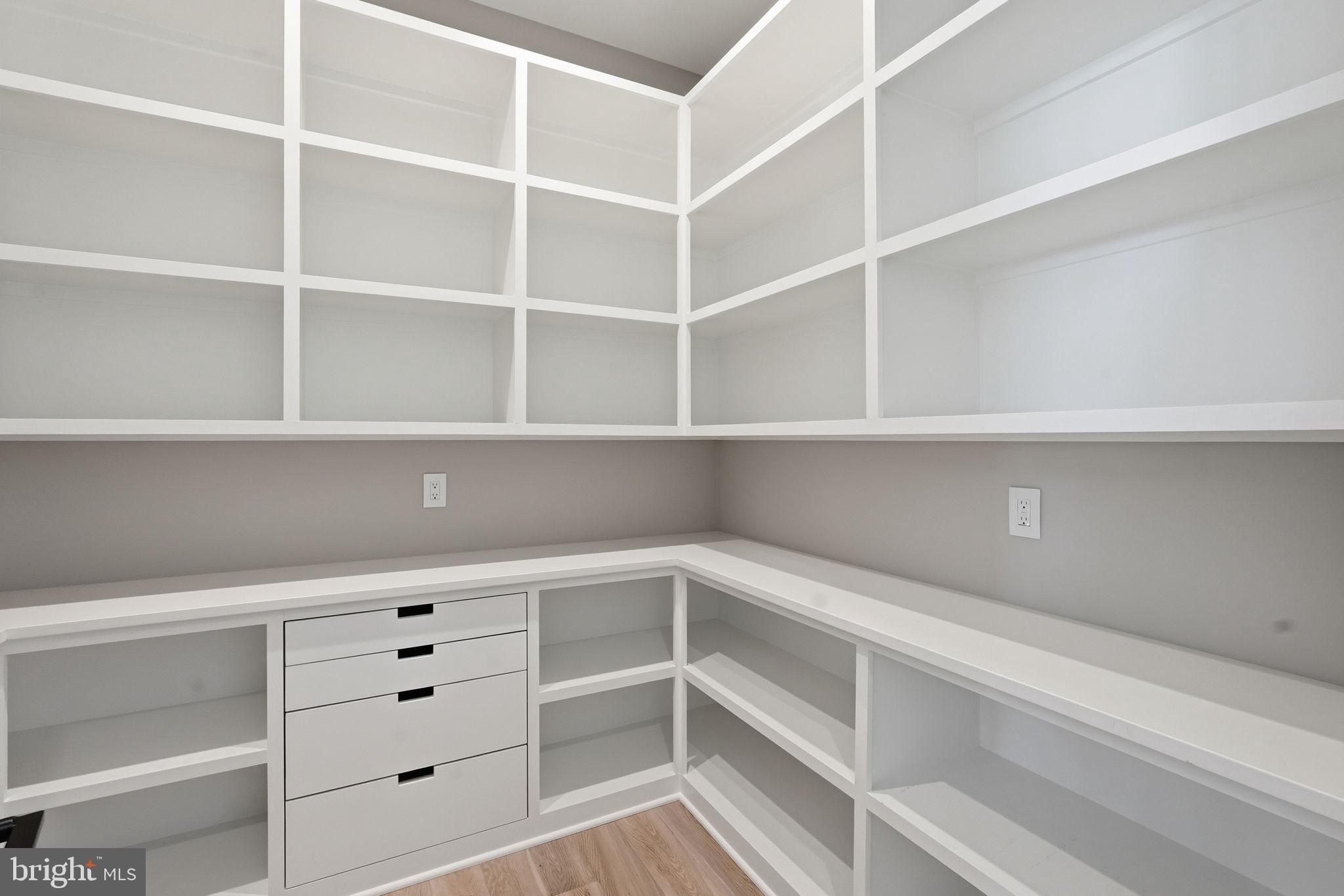 6913 Berkeley St. Falls Church, VA 22043