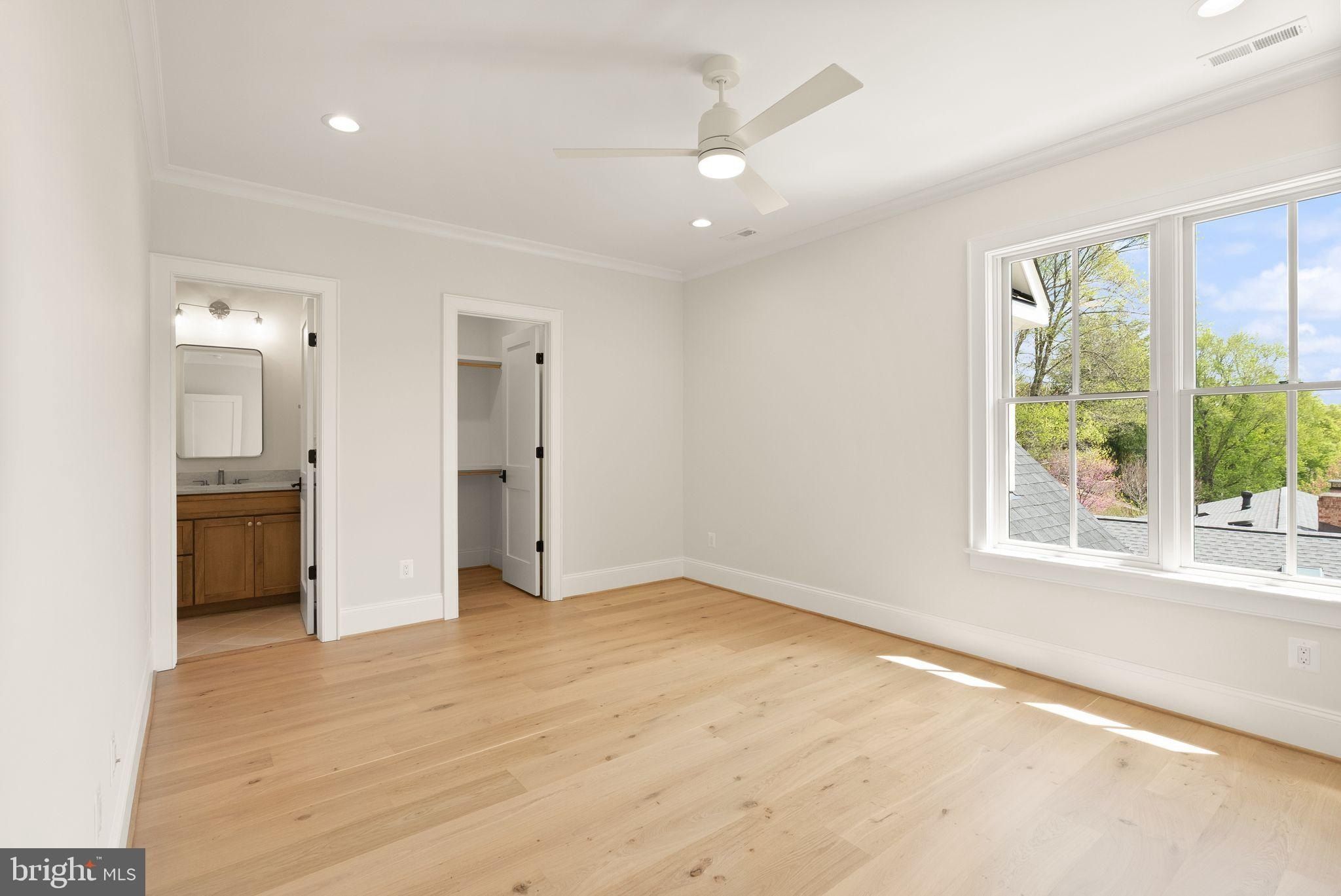 5850 Upton Street. McLean, VA 22101