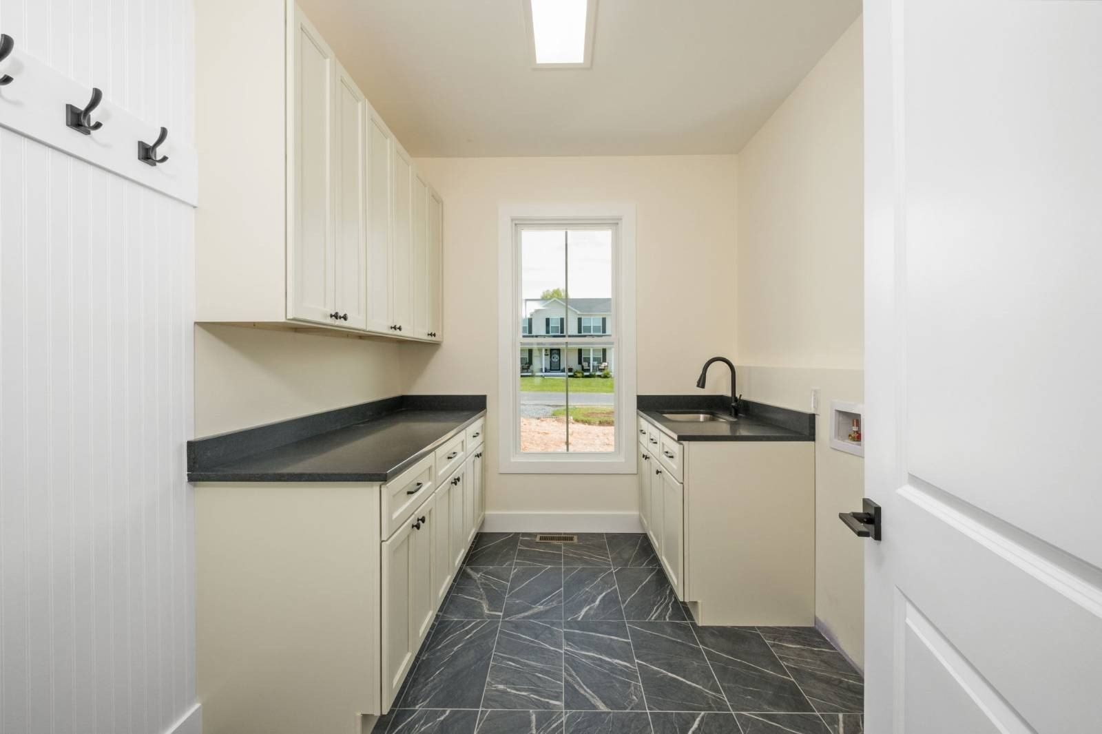 470 Biltmore Dr. Mc Gaheysville, VA 22840