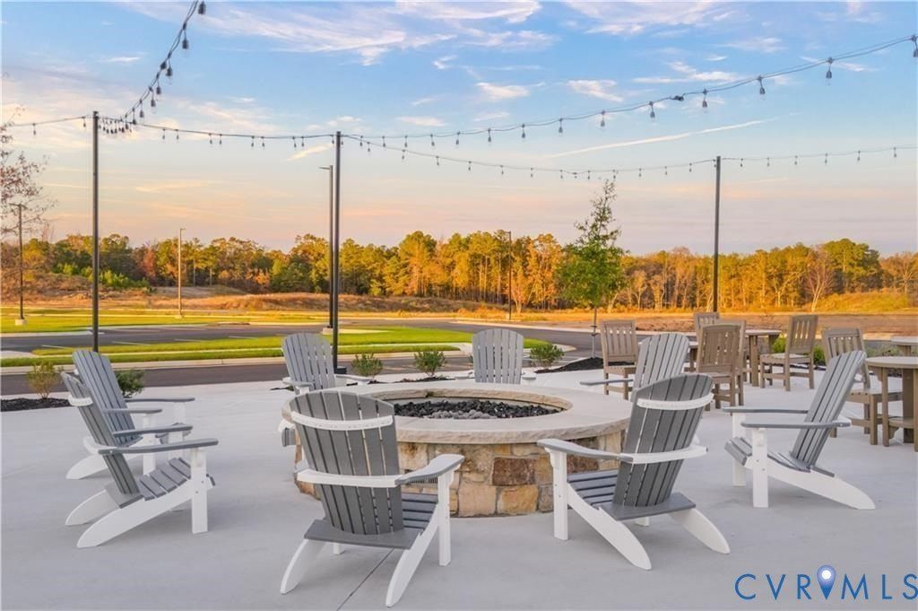 12  Calgary Dr. Chester, VA 23831