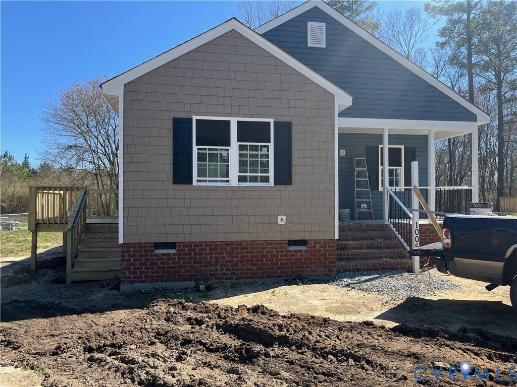 114 Elm Street. Waverly, VA 23890