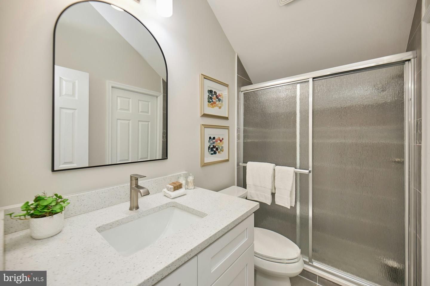 6323 Everglades Dr. Alexandria, VA 22312