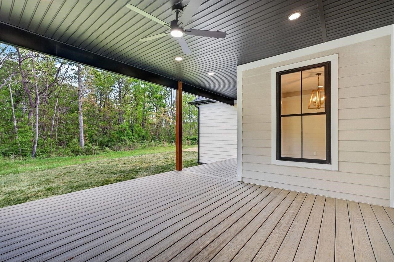 10310 Dalmatian Dr. McGaheysville, VA 22840