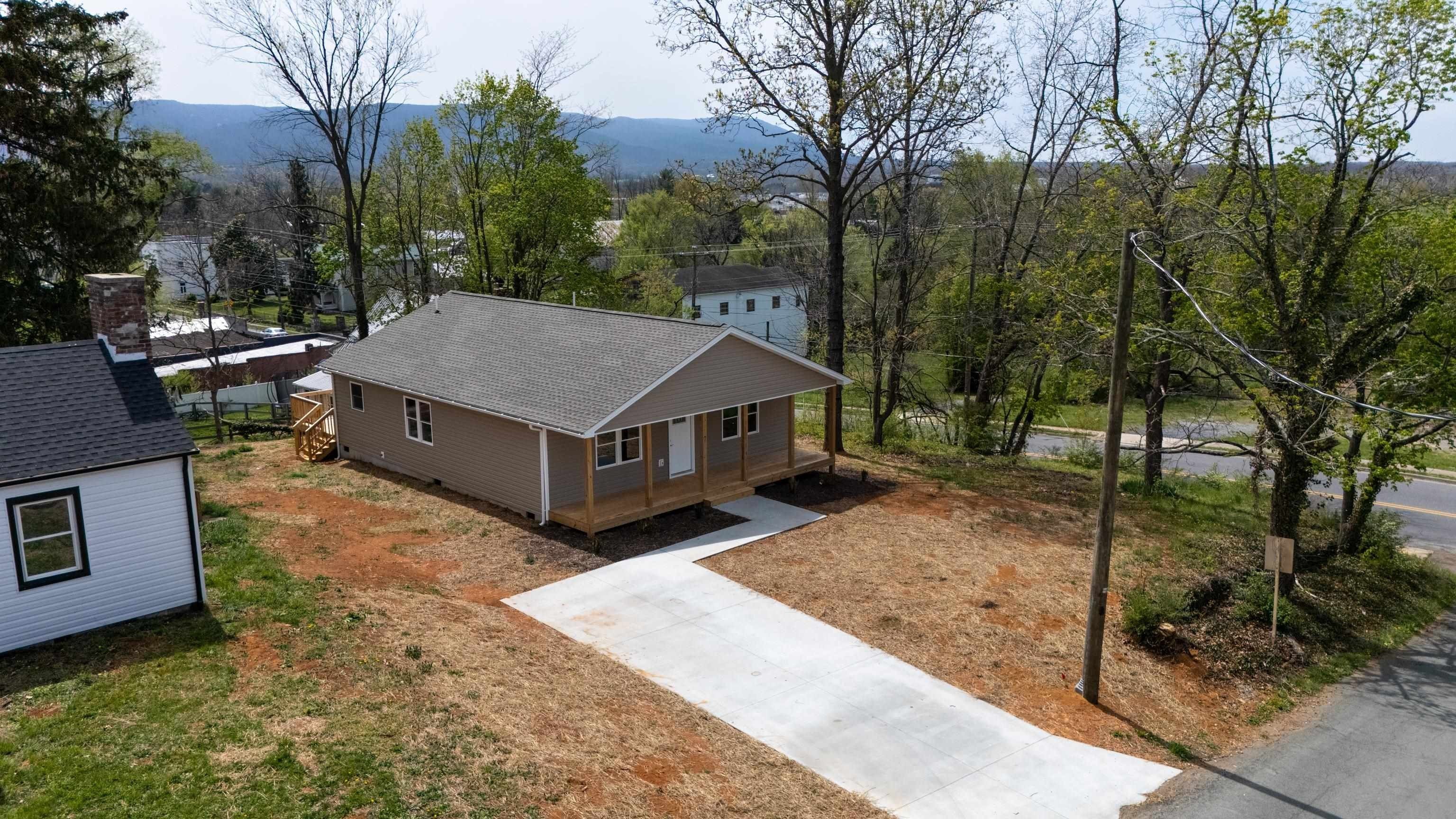 7 West High St. Stuarts Draft, VA 24477