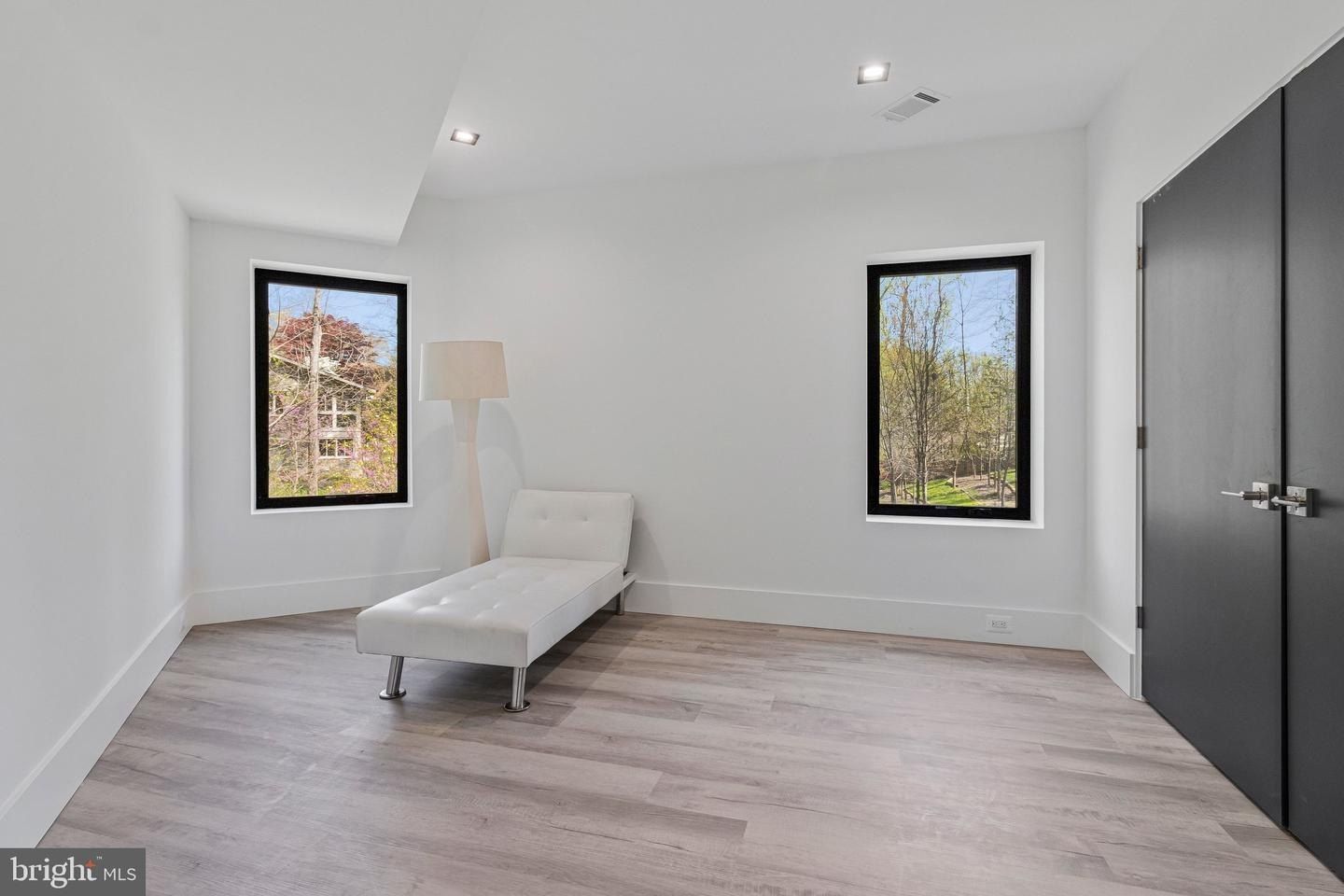 3525 Glenbrook Rd. Fairfax, VA 22031