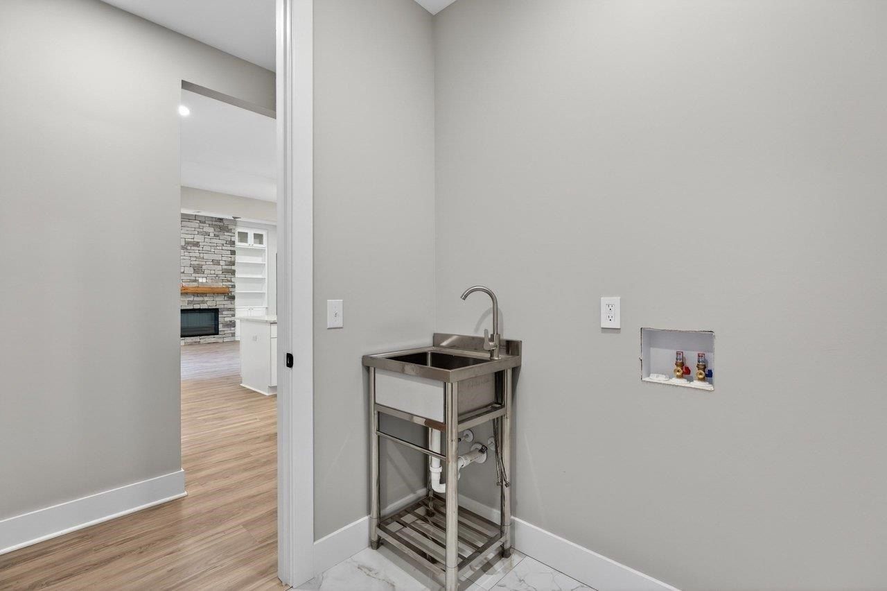 10310 Dalmatian Dr. McGaheysville, VA 22840