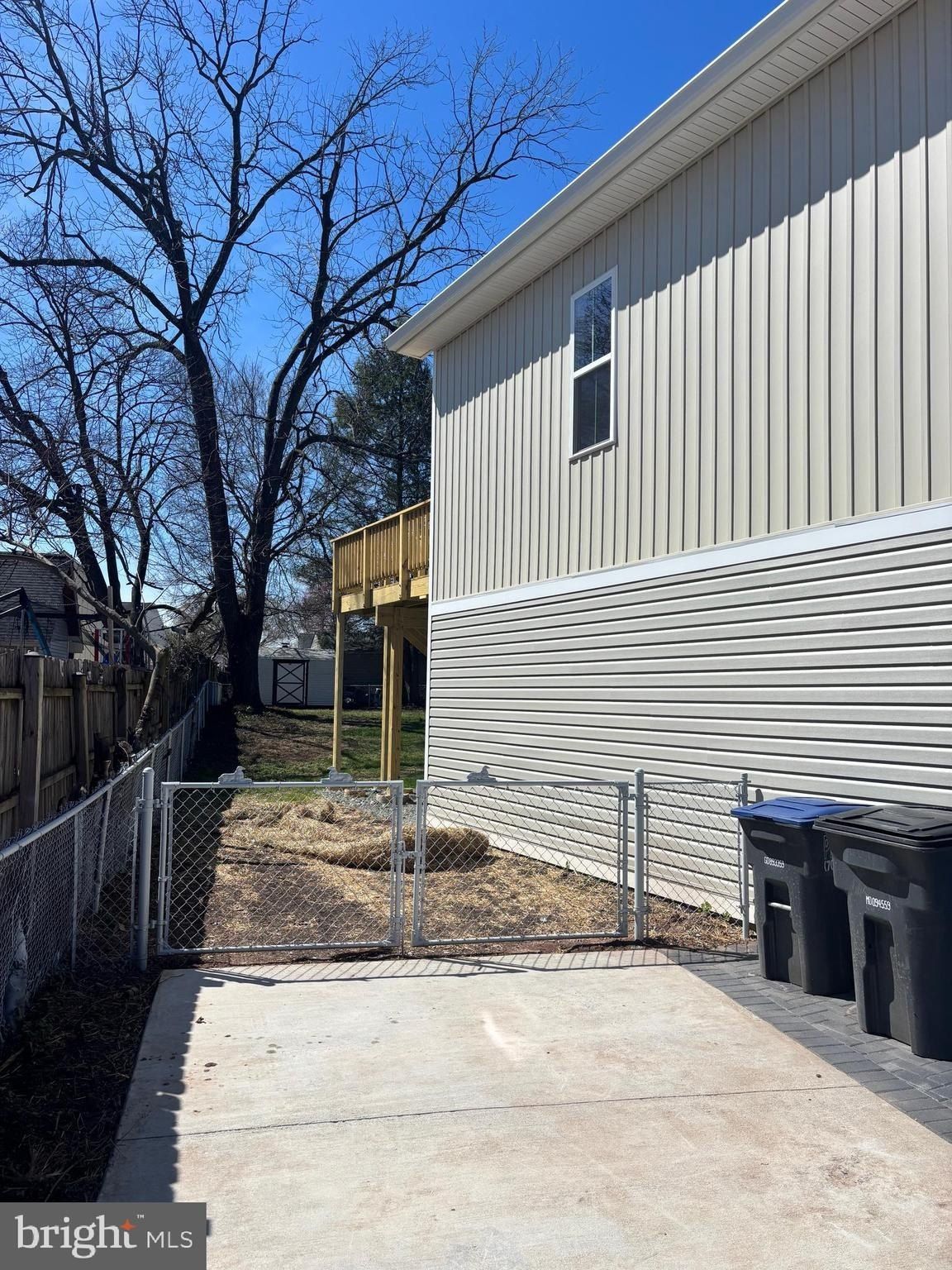 129 Evans Street. Manassas Park, VA 20111