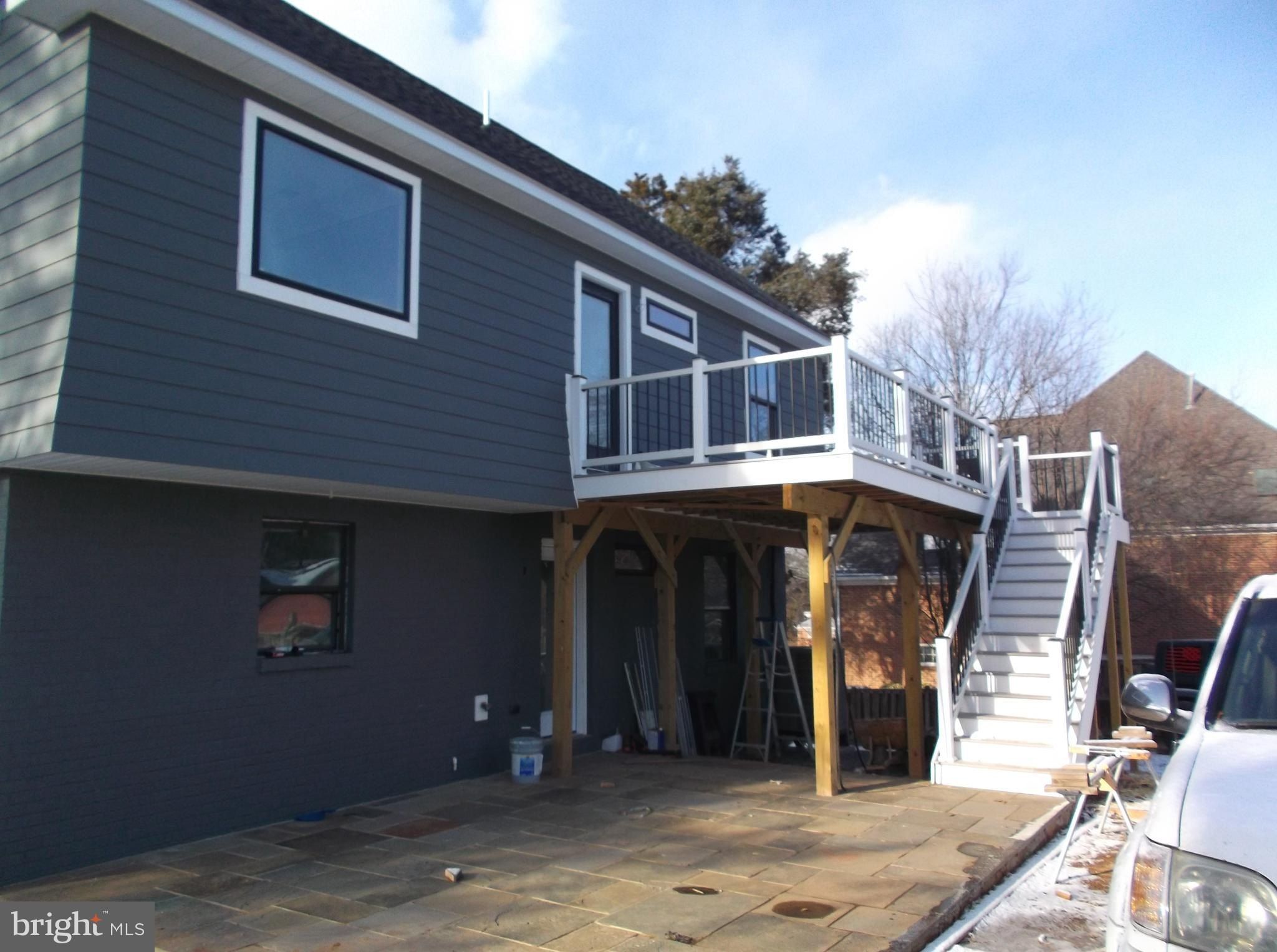 8323 Rolling Road. Manassas, VA 20110