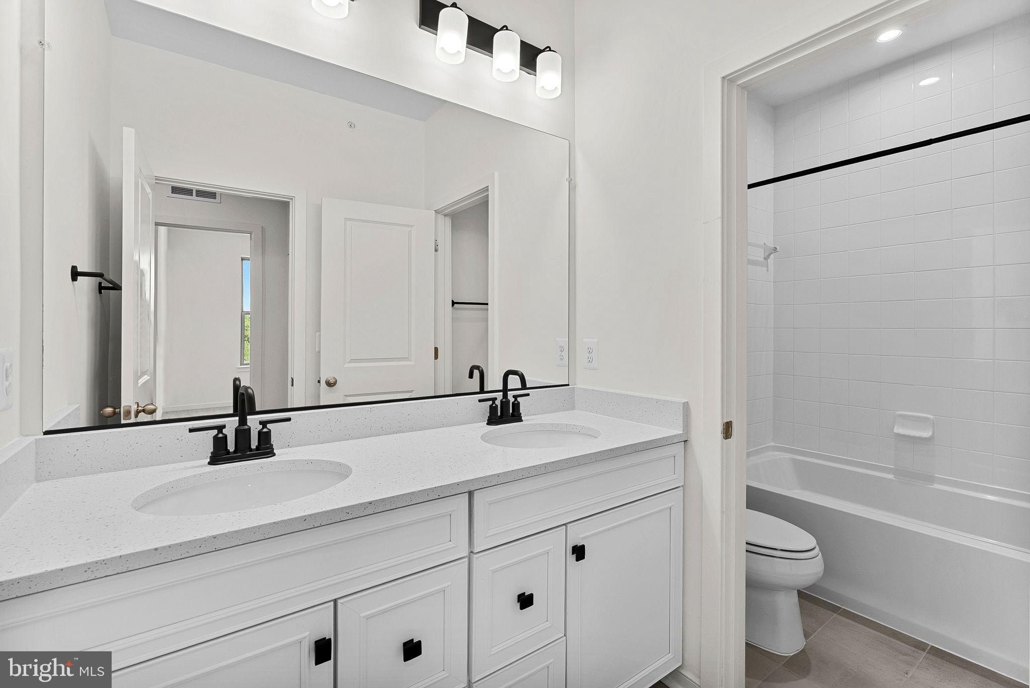 19712 Misty Moss Square. Ashburn, VA 20147