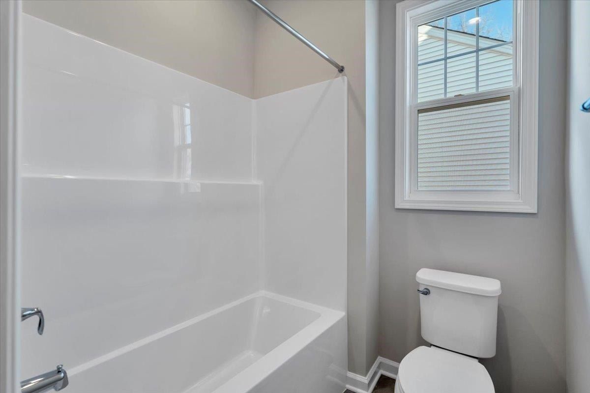 7401 Kings Pointe Drive. Radford, VA 24141