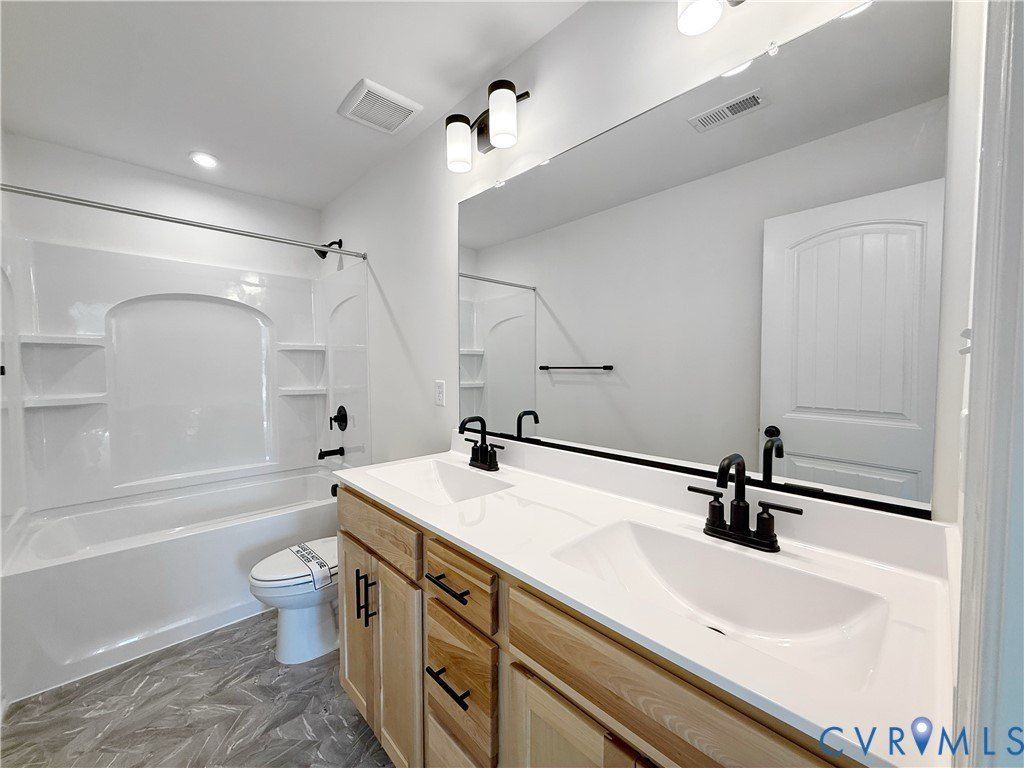 15104 Bishops Run Court. Midlothian, VA 23112