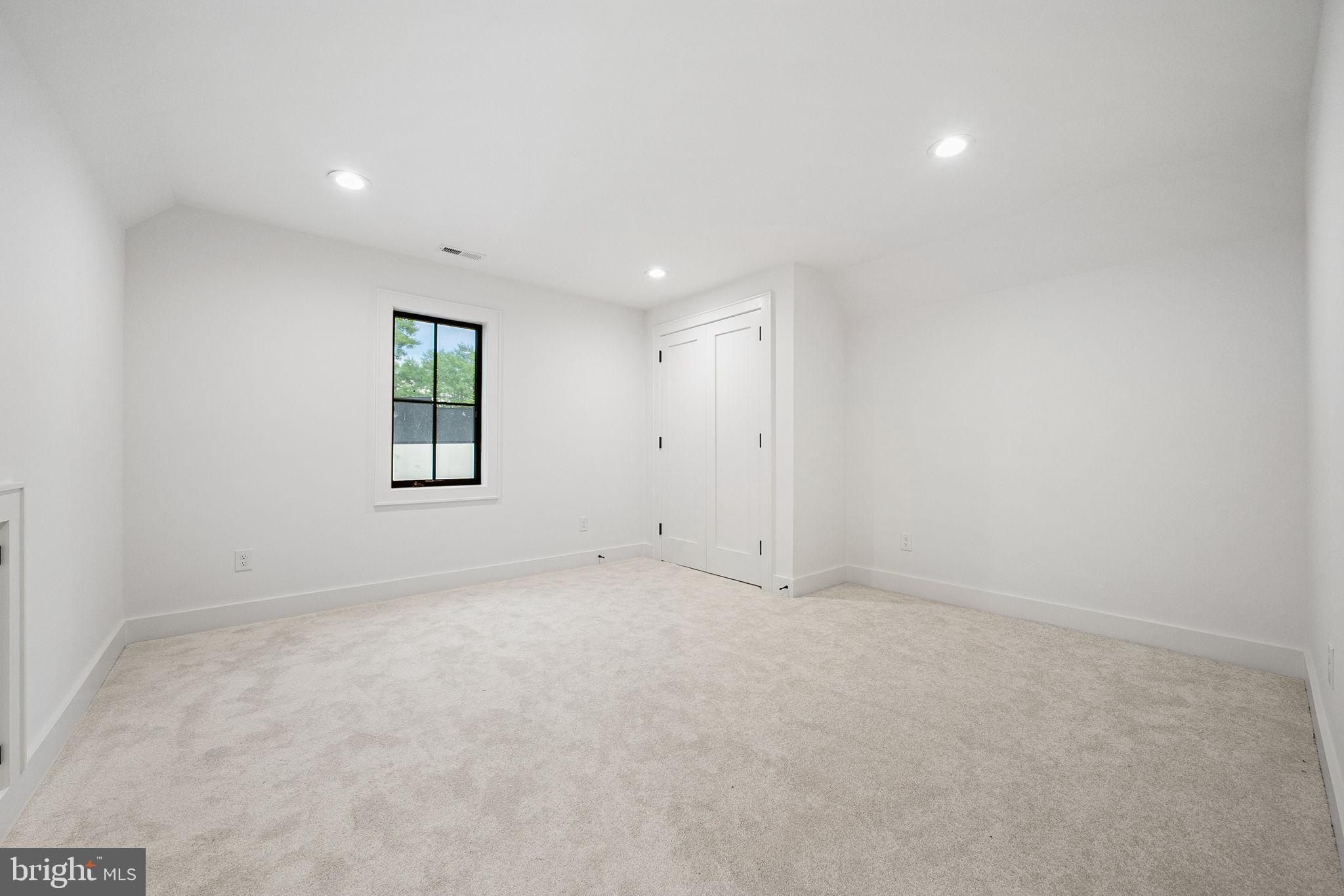 4624 26Th Street N. Arlington, VA 22207
