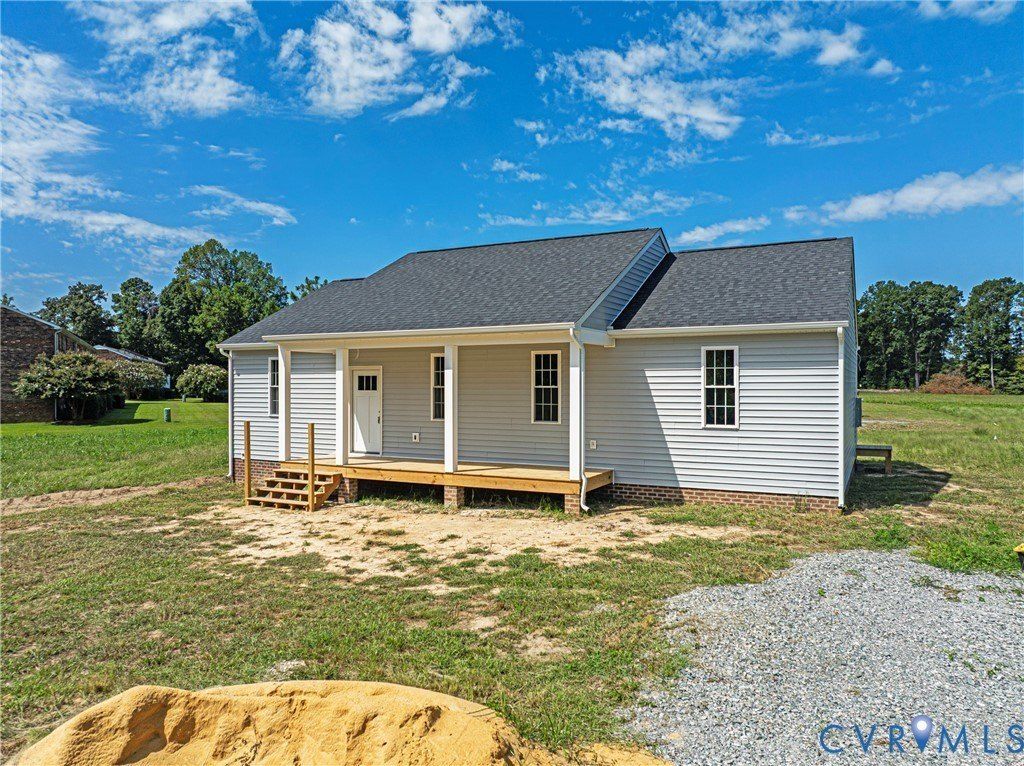 2736 Venter Road. Aylett, VA 23009