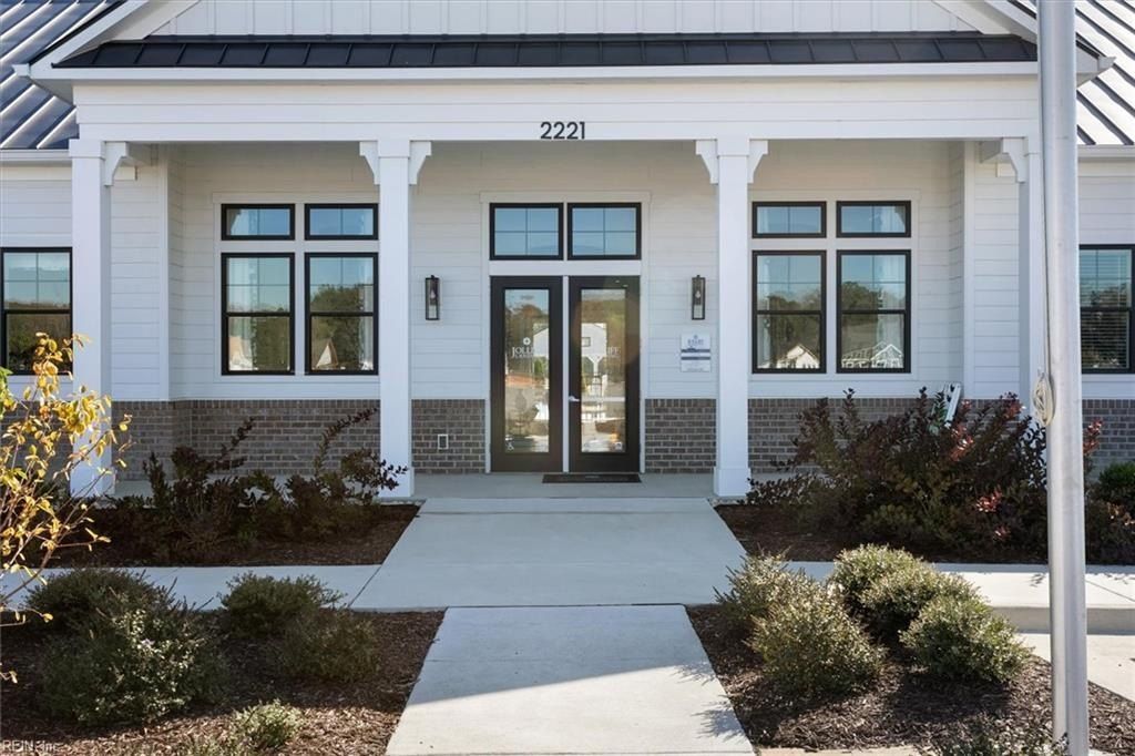 2203 Sanibel Lane. Chesapeake, VA 23321