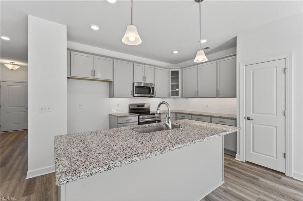 4918 Apricot Way. Chesapeake, VA 23321