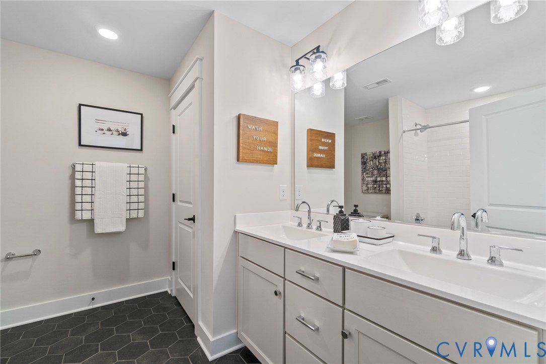 3076 Braehead Road. Beaverdam, VA 23015
