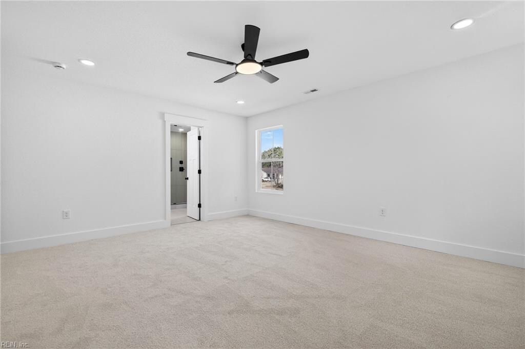 1635 Colonial Avenue. Smithfield, VA 23430