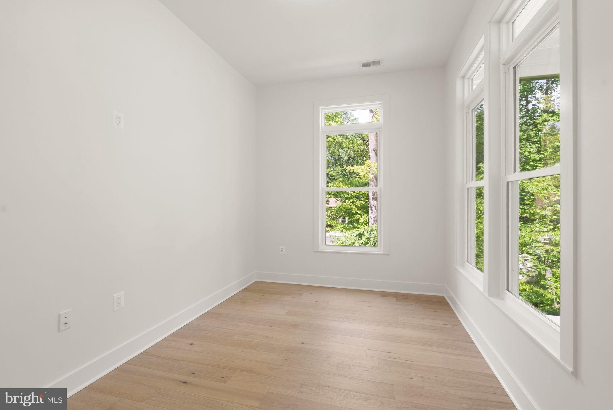 6468 Windham Avenue. Alexandria, VA 22315