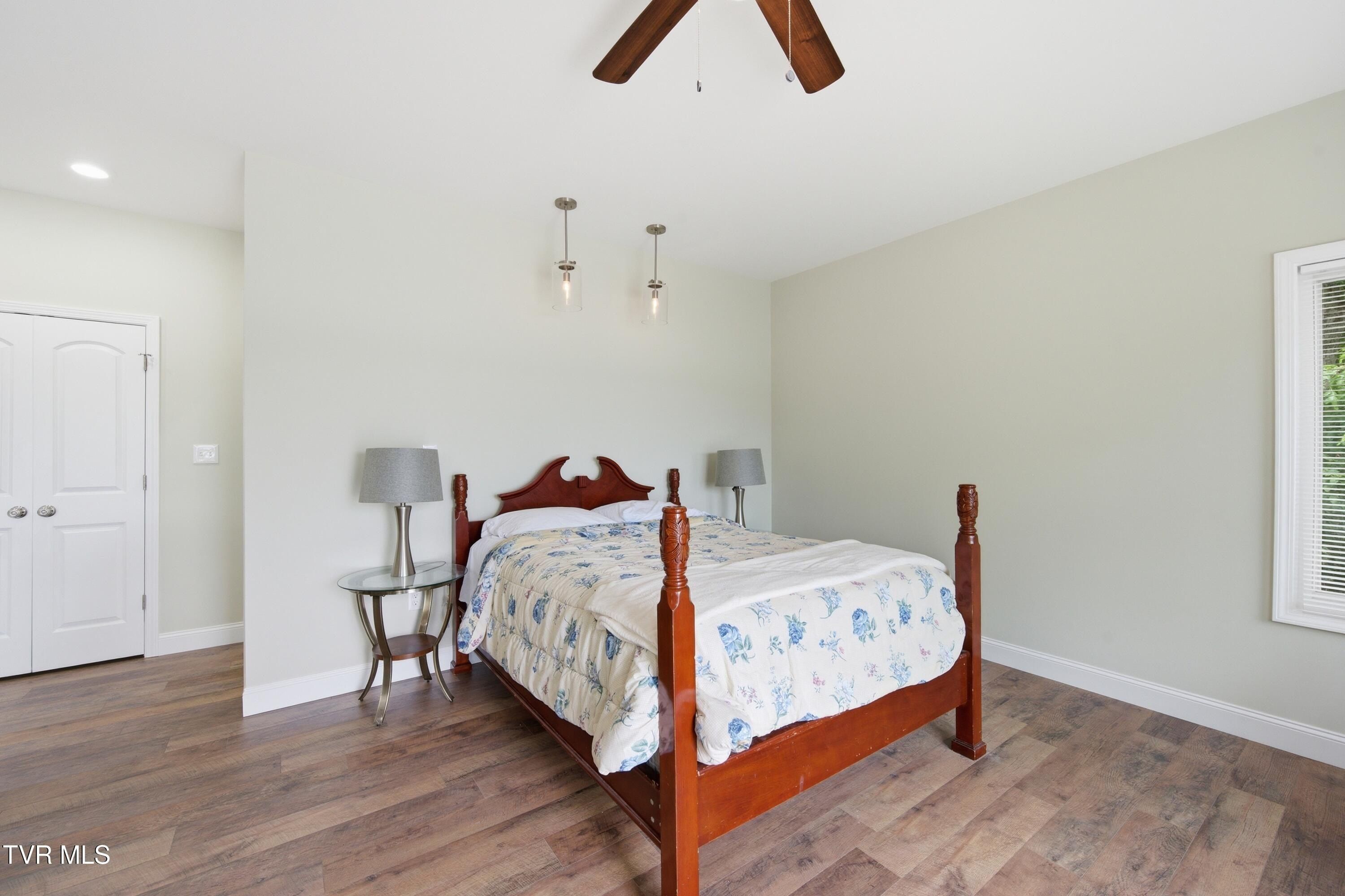 22125 Driftwood Lane. Abingdon, VA 24211