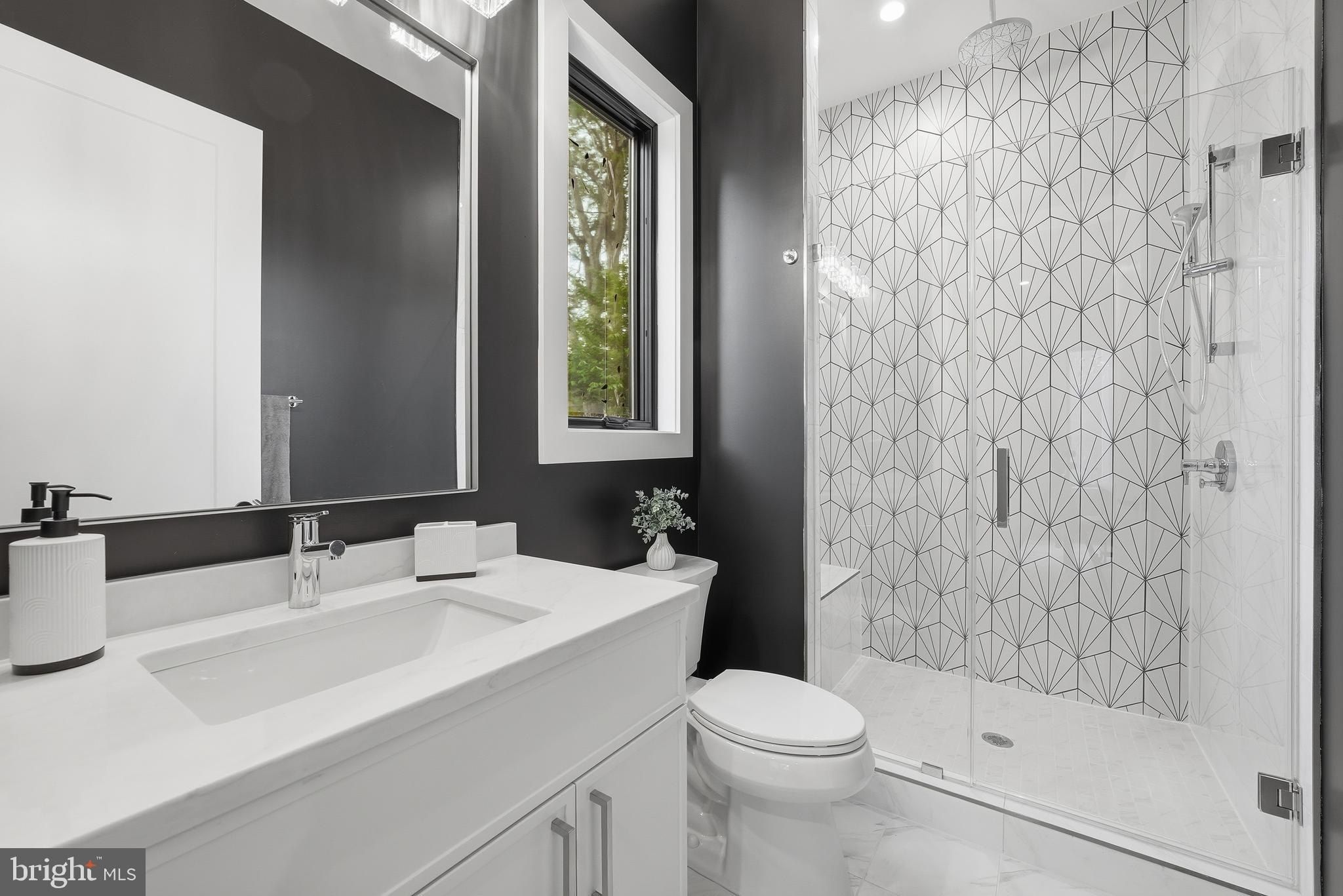 1806 Barbee Street. McLean, VA 22101