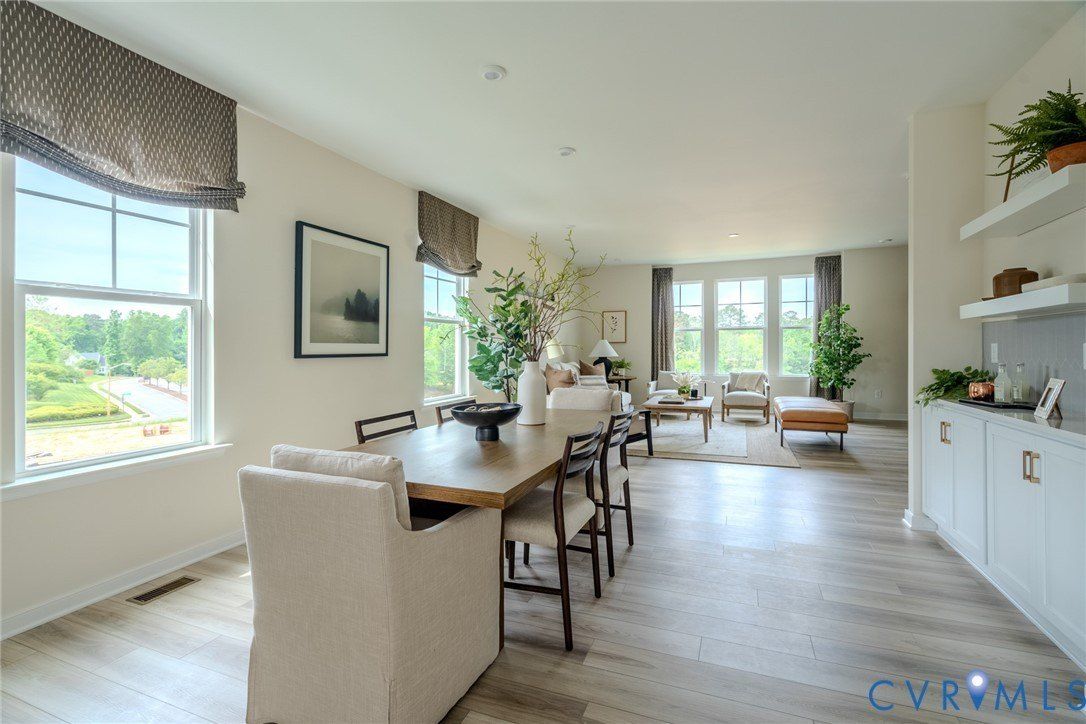 15860  Flying Cloud Aly Unit112. Midlothian, VA 23113