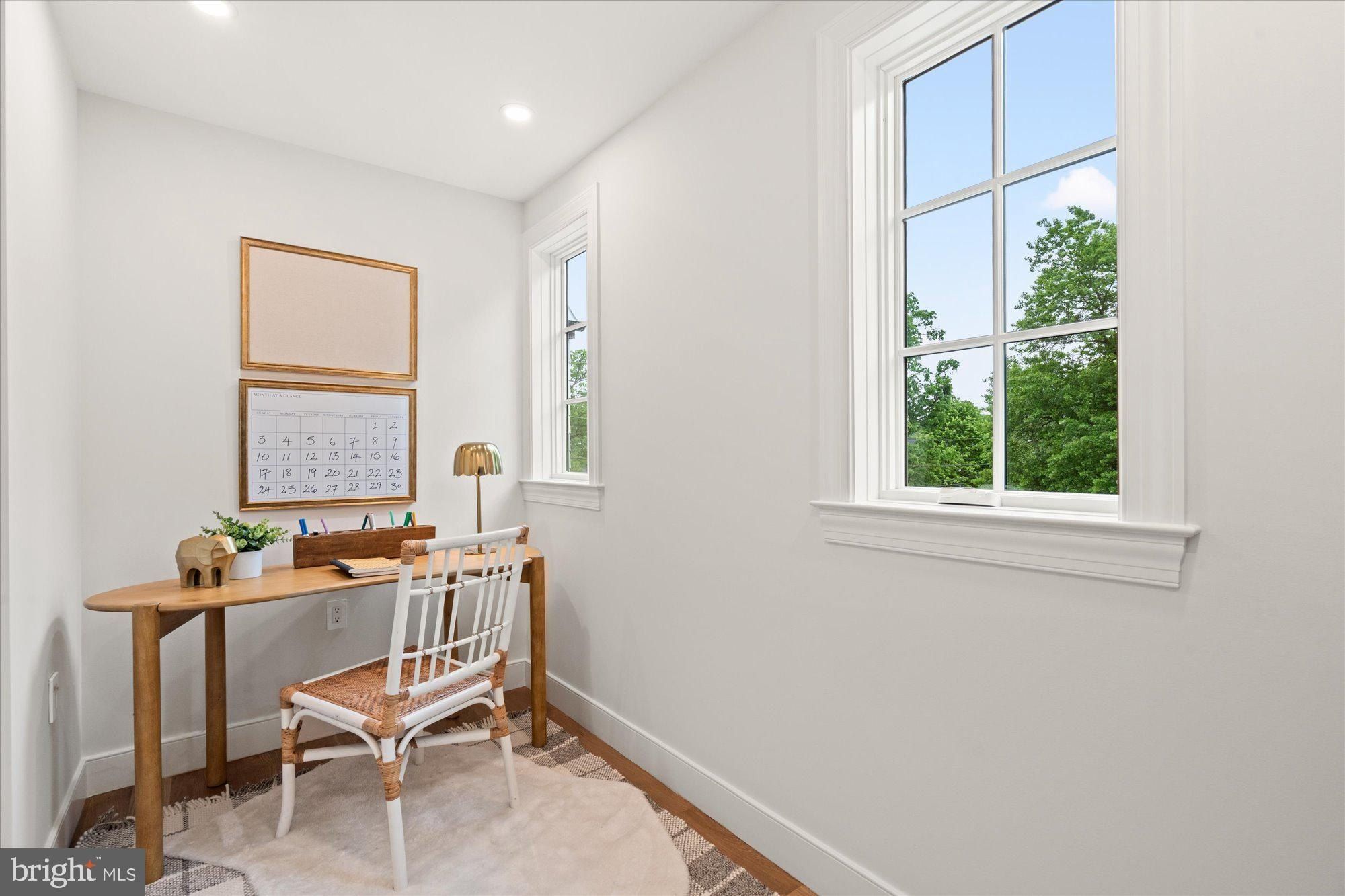 1004 Virginia Avenue. Alexandria, VA 22302