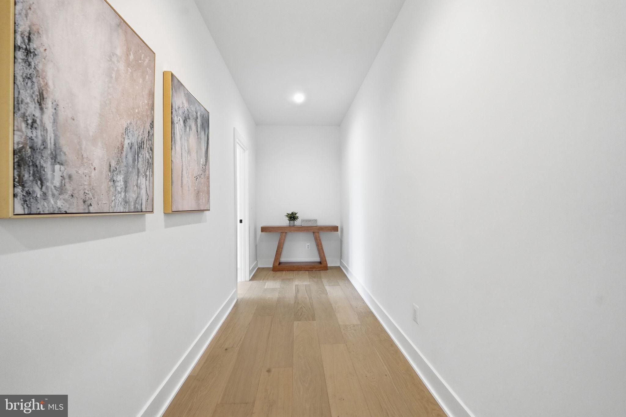 2530 Stuart Place. Falls Church, VA 22046
