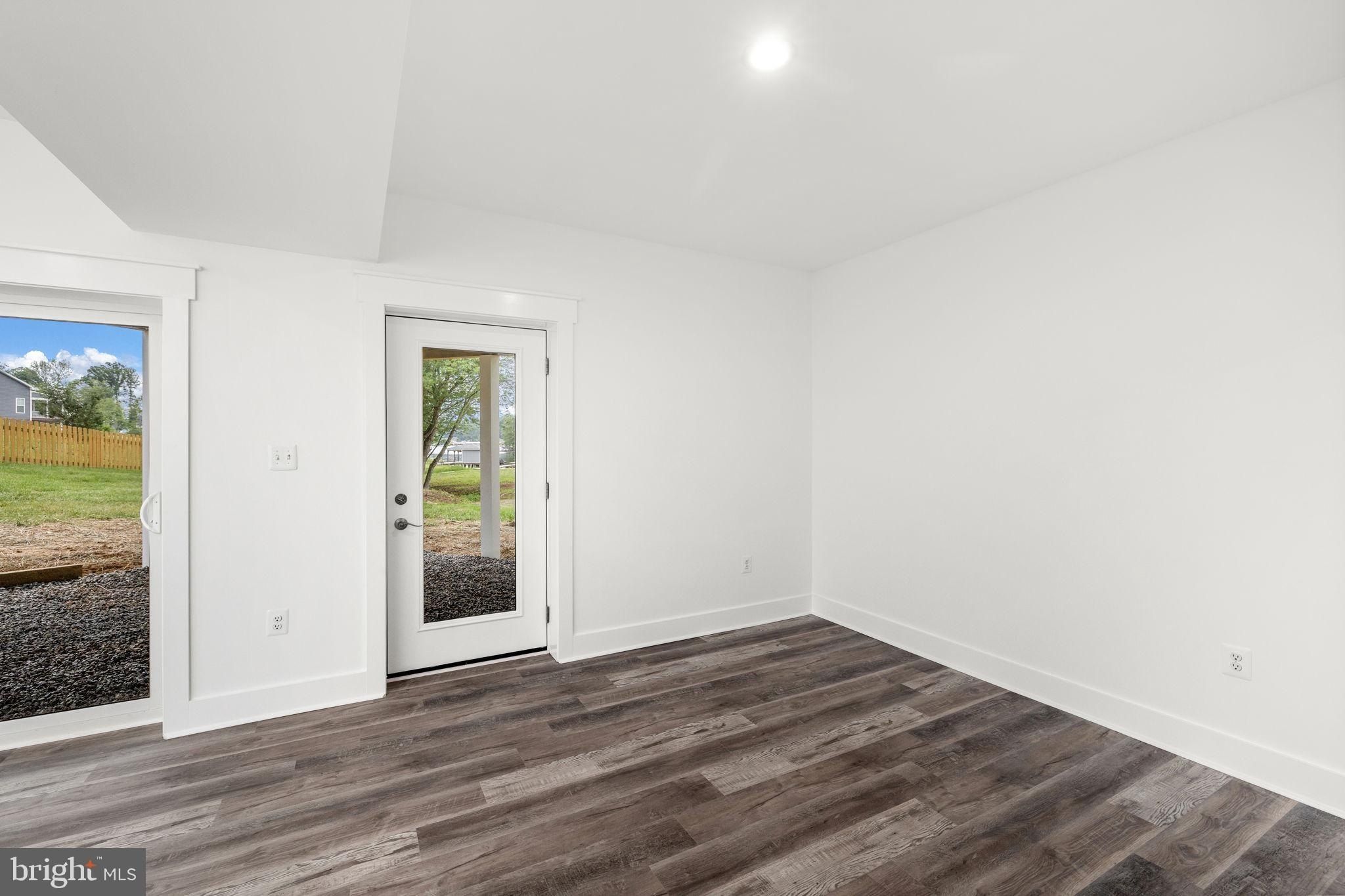 154 Waterview Drive. Mineral, VA 23117