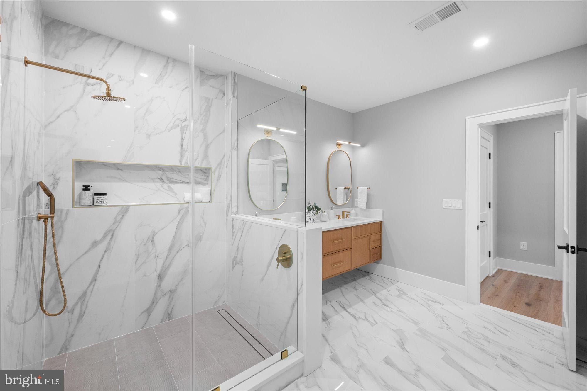 921 22Nd Street S. Arlington, VA 22202