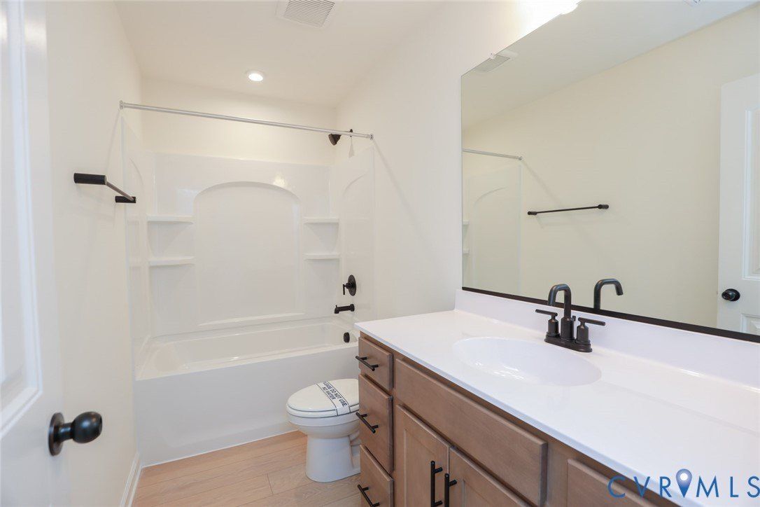 6569 Topsail Point. Richmond, VA 23234