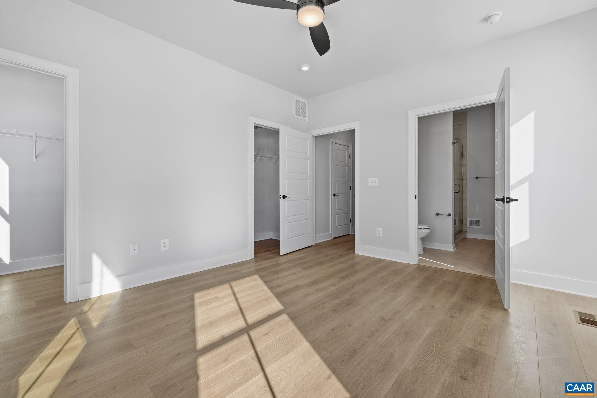 21D Wardell Crest. Charlottesville, VA 22902
